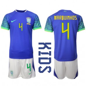 Brasilien Marquinhos #4 Udebanesæt Børn VM 2022 Kort ærmer (+ korte bukser)